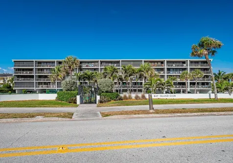 4141 Ocean Drive Vero Beach FL 32963