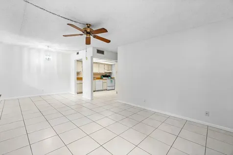 1876 Fairview Villas Drive Palm Springs FL 33406