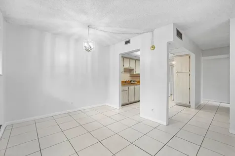 1876 Fairview Villas Drive Palm Springs FL 33406
