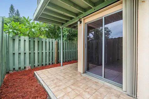 1876 Fairview Villas Drive Palm Springs FL 33406