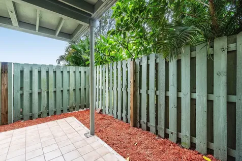 1876 Fairview Villas Drive Palm Springs FL 33406