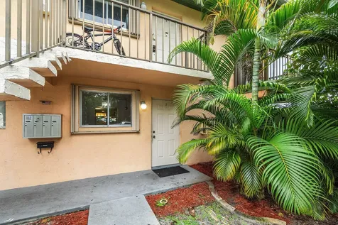 1876 Fairview Villas Drive Palm Springs FL 33406