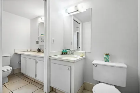 1876 Fairview Villas Drive Palm Springs FL 33406