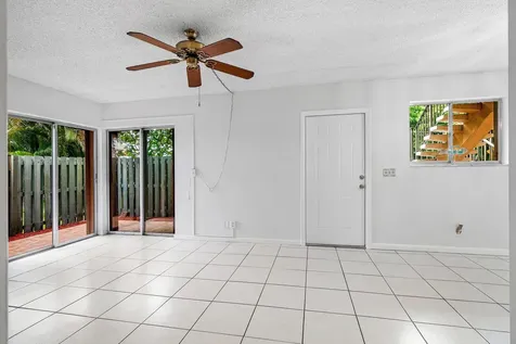 1876 Fairview Villas Drive Palm Springs FL 33406