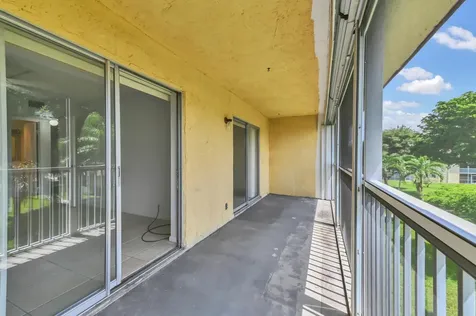 700 Village Green Court Palm Springs FL 33461