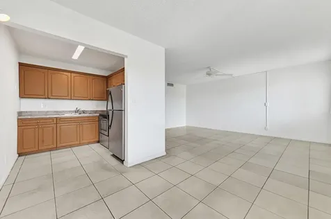 700 Village Green Court Palm Springs FL 33461