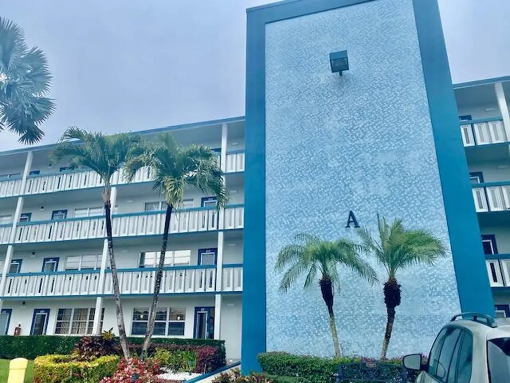 1012 Lincoln A Boca Raton FL 33434
