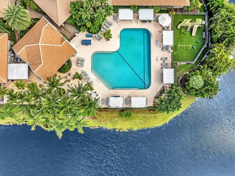10122 Spyglass Way Boca Raton FL 33498