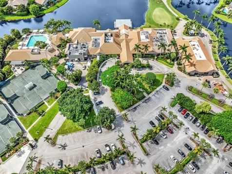 10122 Spyglass Way Boca Raton FL 33498