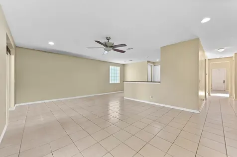 8639 Tally Ho Lane Royal Palm Beach FL 33411