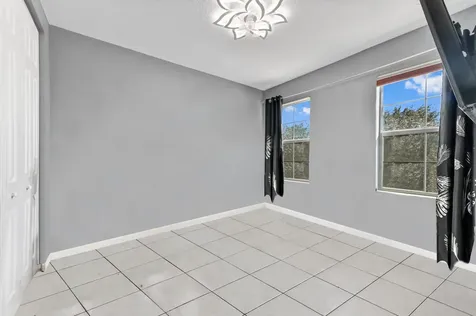 8639 Tally Ho Lane Royal Palm Beach FL 33411