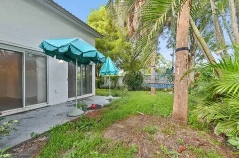 3325 Nw 79th Way Davie FL 33024