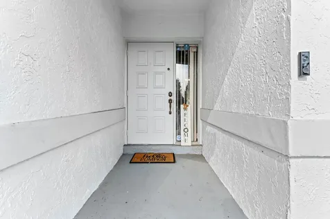 3325 Nw 79th Way Davie FL 33024