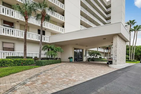 5055 N Highway A1a Hutchinson Island FL 34949