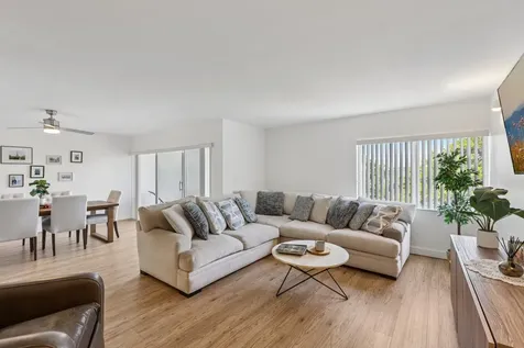 721 N Pine Island Plantation FL 33324