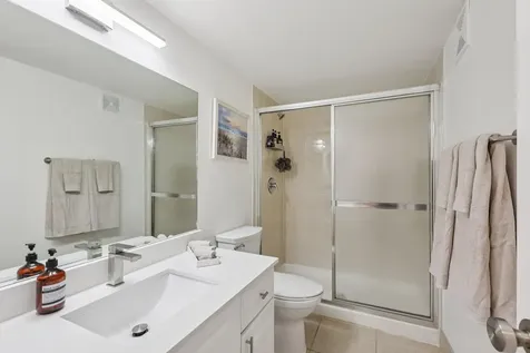 721 N Pine Island Plantation FL 33324