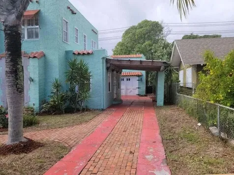 121 S B Street Lake Worth Beach FL 33460