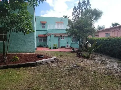 121 S B Street Lake Worth Beach FL 33460