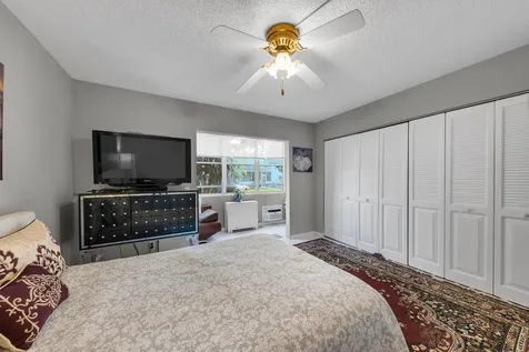 5 Newport A Deerfield Beach FL 33442