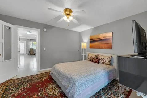 5 Newport A Deerfield Beach FL 33442