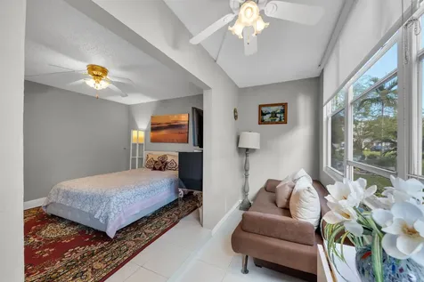 5 Newport A Deerfield Beach FL 33442