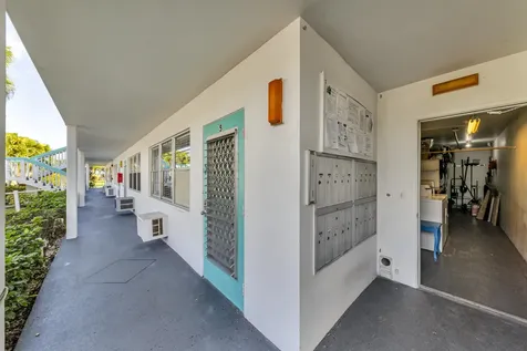 5 Newport A Deerfield Beach FL 33442