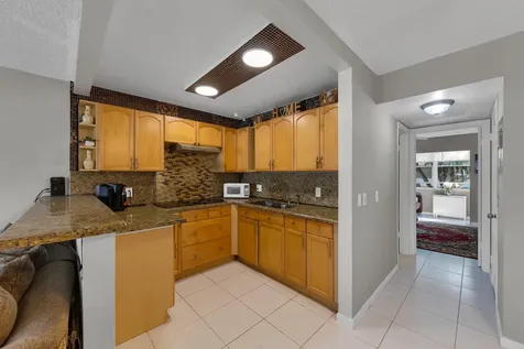 5 Newport A Deerfield Beach FL 33442