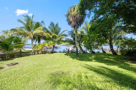 1408 Sw Palm City Road Stuart FL 34994