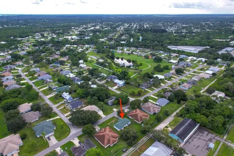 392 Del Monte Road Sebastian FL 32958