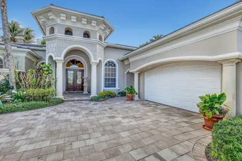 105 Remo Place Palm Beach Gardens FL 33418