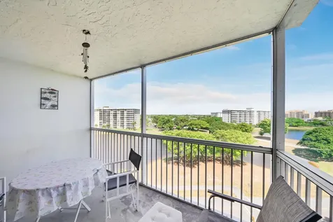 2940 N Course Drive Pompano Beach FL 33069