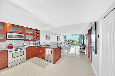 2940 N Course Drive Pompano Beach FL 33069
