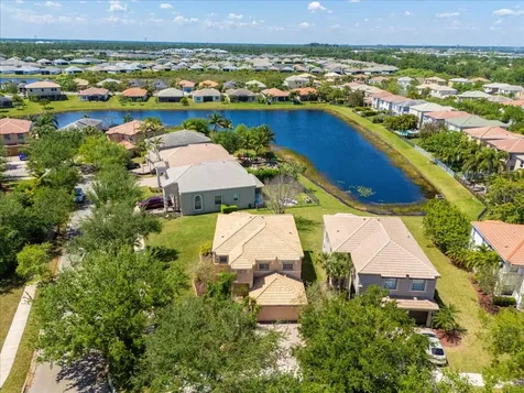 11769 Sw Bennington Circle Port Saint Lucie FL 34987