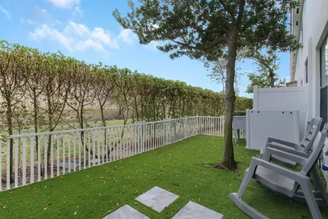 1010 Willow Place Riviera Beach FL 33410