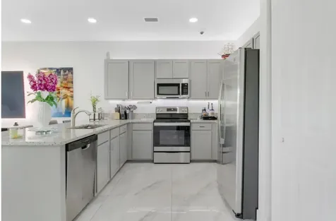 1010 Willow Place Riviera Beach FL 33410