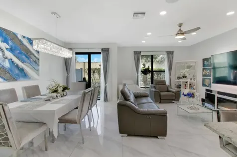 1010 Willow Place Riviera Beach FL 33410