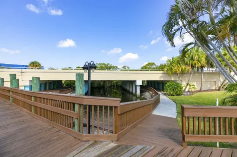1421 Ne 14th Court Jensen Beach FL 34957