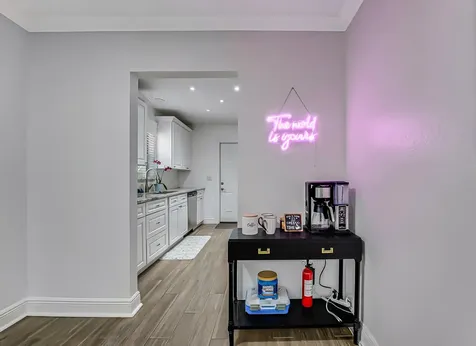 532 N Palmway Lake Worth Beach FL 33460