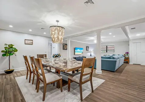 532 N Palmway Lake Worth Beach FL 33460