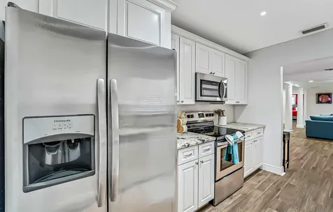 532 N Palmway Lake Worth Beach FL 33460