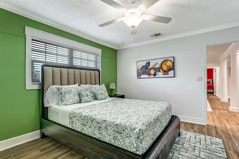 532 N Palmway Lake Worth Beach FL 33460