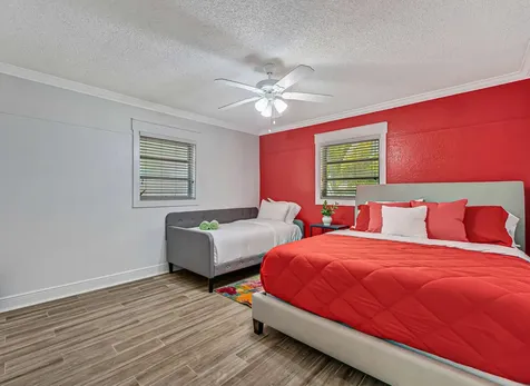 532 N Palmway Lake Worth Beach FL 33460
