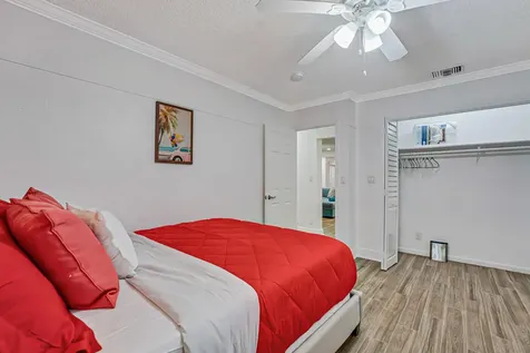 532 N Palmway Lake Worth Beach FL 33460