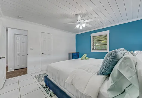 532 N Palmway Lake Worth Beach FL 33460