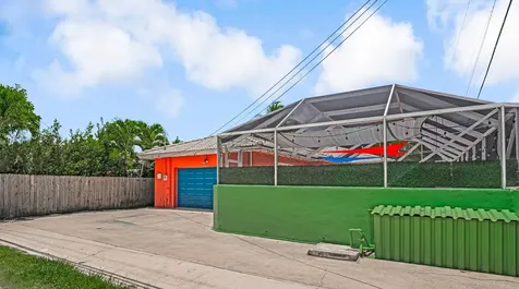 532 N Palmway Lake Worth Beach FL 33460