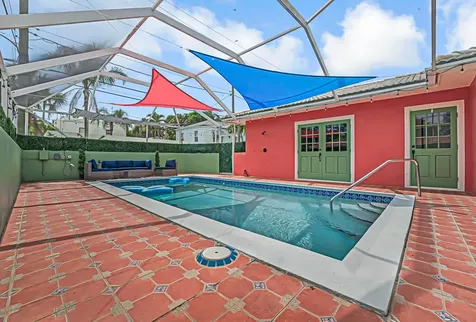 532 N Palmway Lake Worth Beach FL 33460