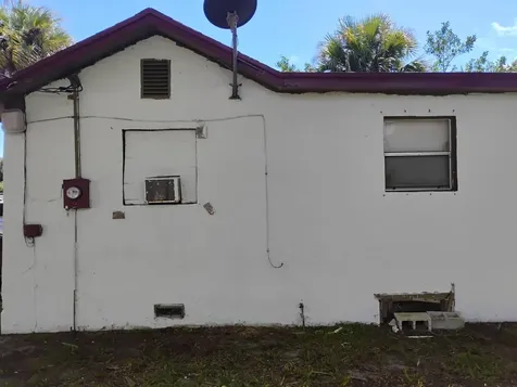 619 N 9th N Street Fort Pierce FL 34950