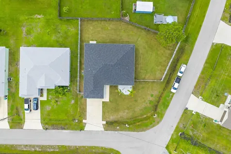 5515 Nw Downs Street Port Saint Lucie FL 34986