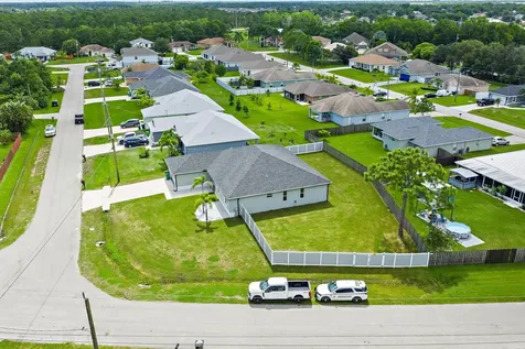 5515 Nw Downs Street Port Saint Lucie FL 34986