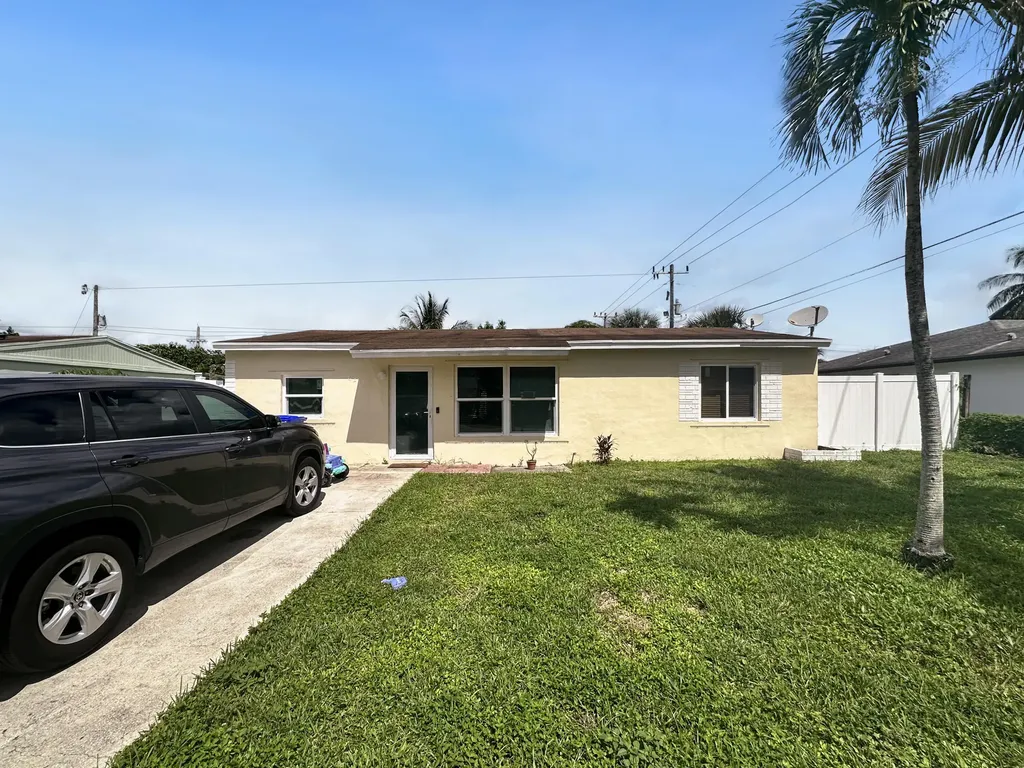 6231 Sw 15th Court North Lauderdale FL 33068